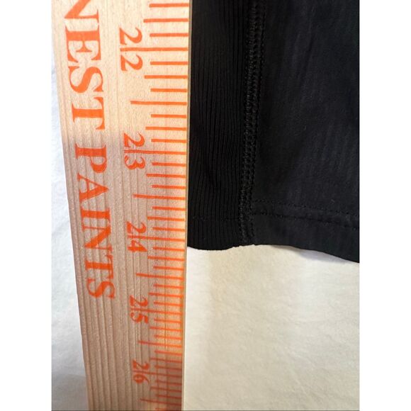 Lululemon Dance Studio Mid-Rise Cropped Black Pant, size 6 - Picture 9 of 9